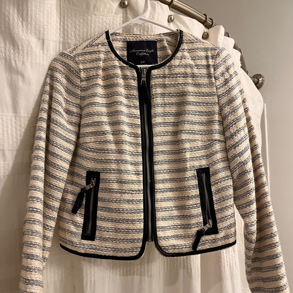 Tweed boucle blazer with leather trim details